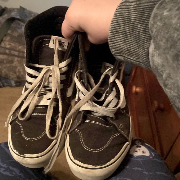 Hightop black and white vans - Picture 2 of 4